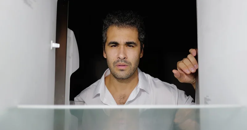 The behaviors that prove you are in financial trouble